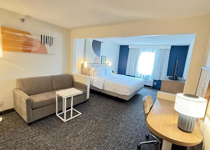 Spark By Hilton Quad Cities Hotel *