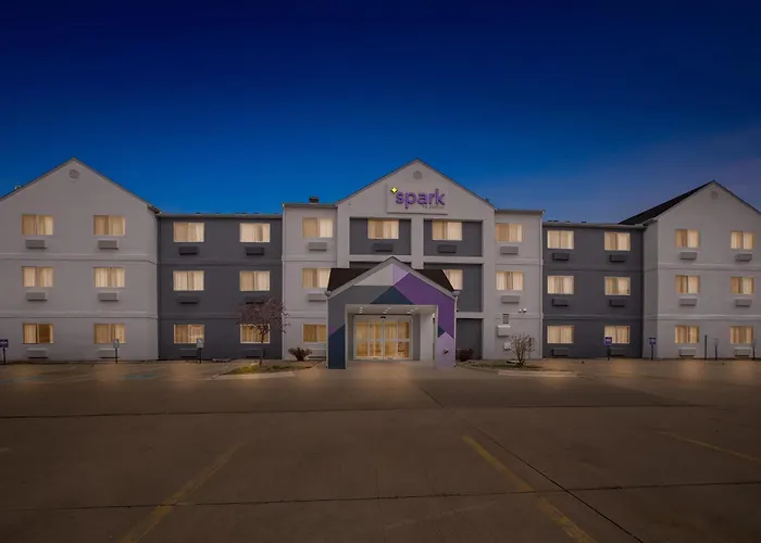 Spark By Hilton Quad Cities Hotel