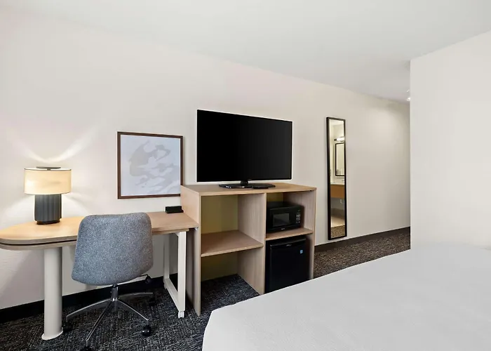 Spark By Hilton Quad Cities Moline