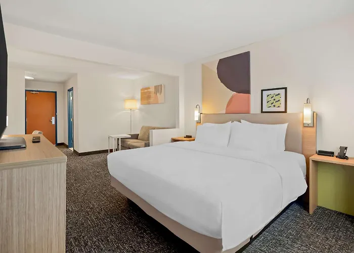 Spark By Hilton Quad Cities Hotel Moline